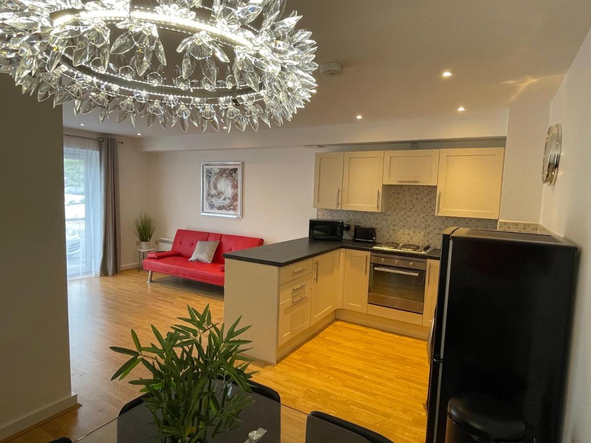 Moda Wigan - Stylish 2 Bed Apartment Central Wigan Exterior photo